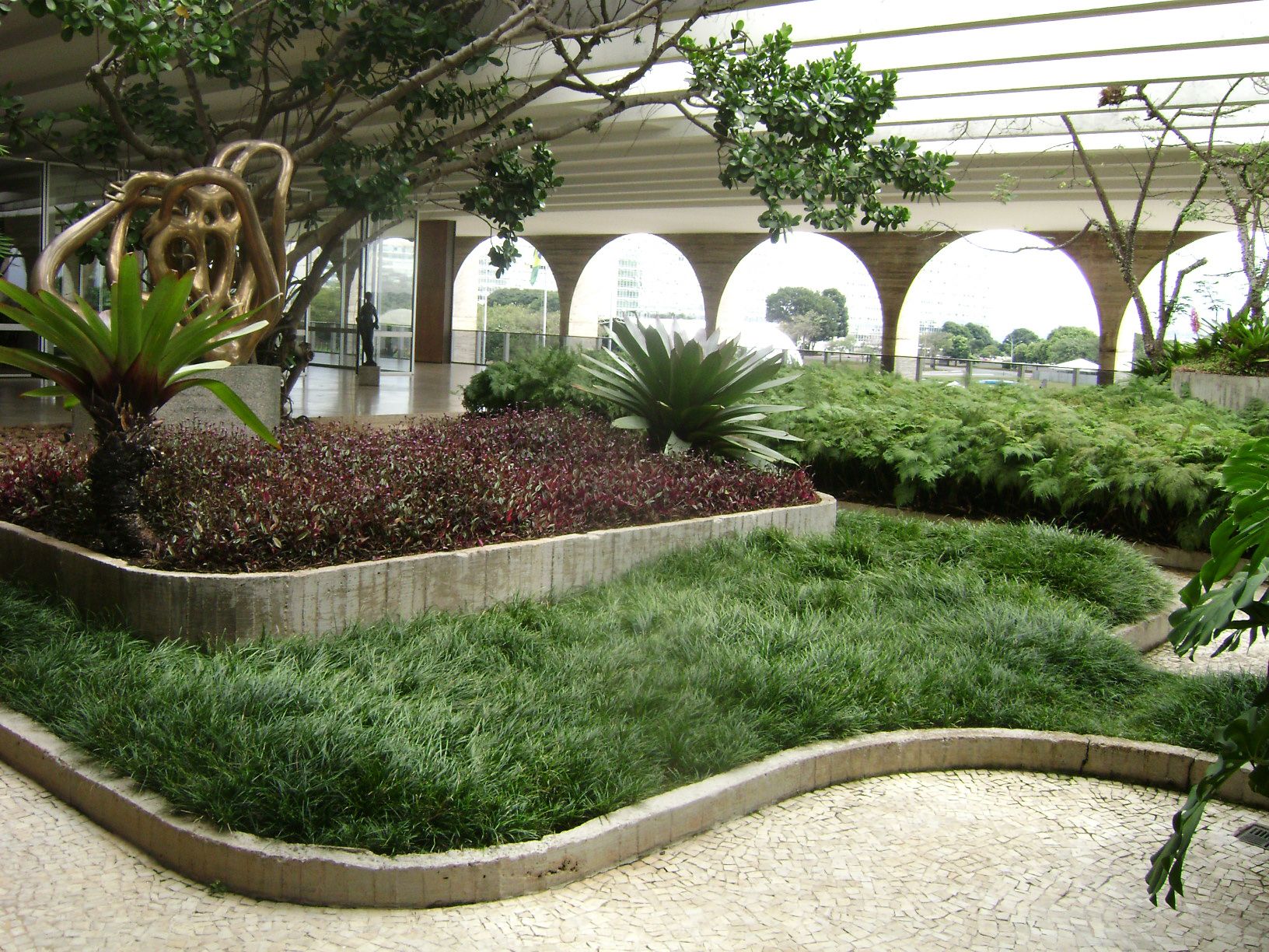 Итамаратский дворец, терраса-сад Роберто Бурле Маркса
