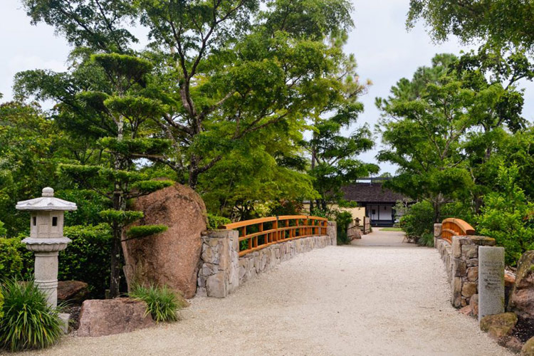 Японский сад при музее Мориками